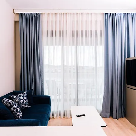 Hotel Stillo Business & Aliaga